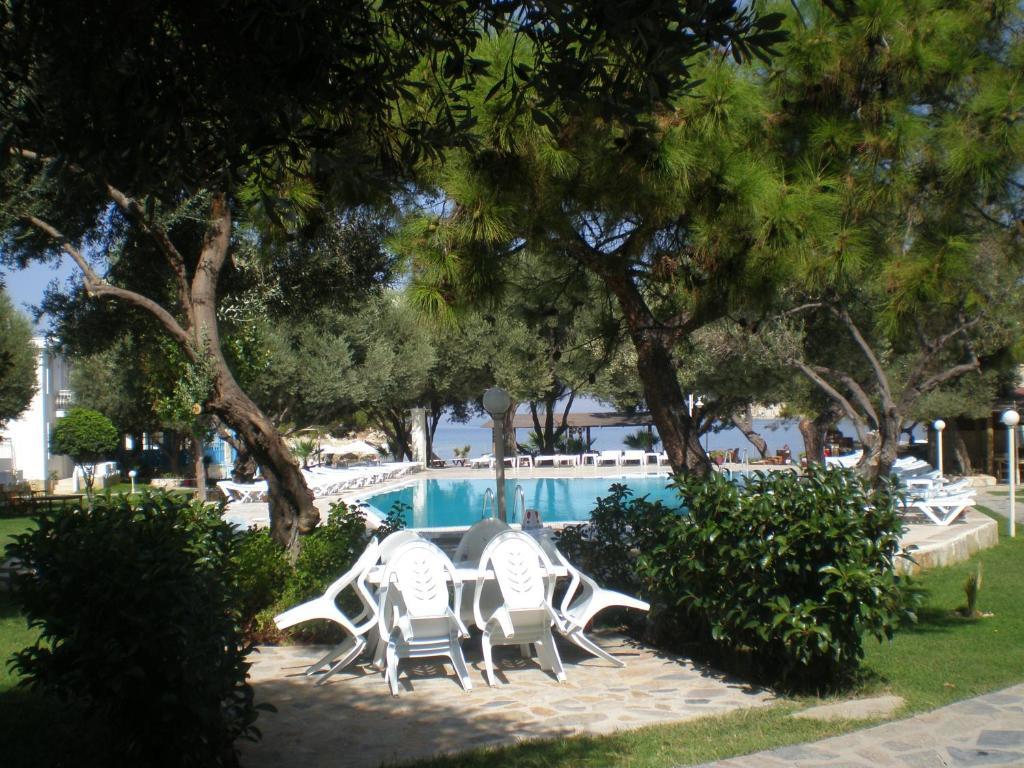 Club Mackerel Holiday Village فوكا المظهر الخارجي الصورة